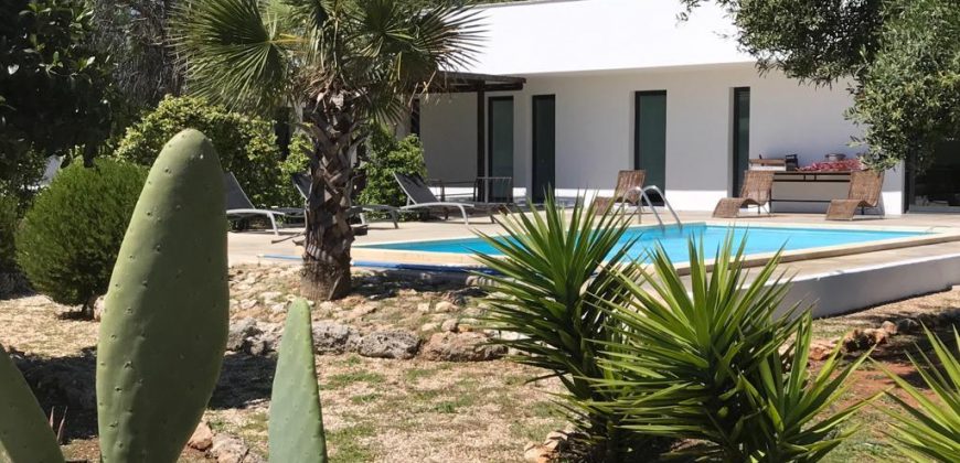 Stunning Hilltop Villa for Sale with panoramic View