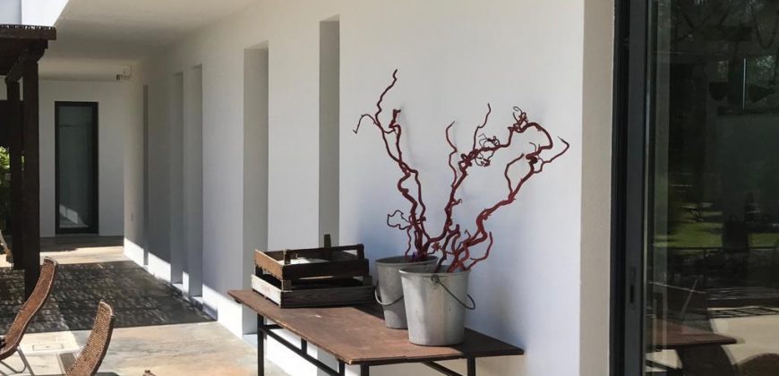 Stunning Hilltop Villa for Sale with panoramic View