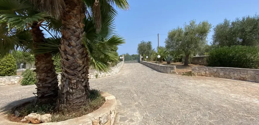 Villa in Ostuni with panoramic view for Sale