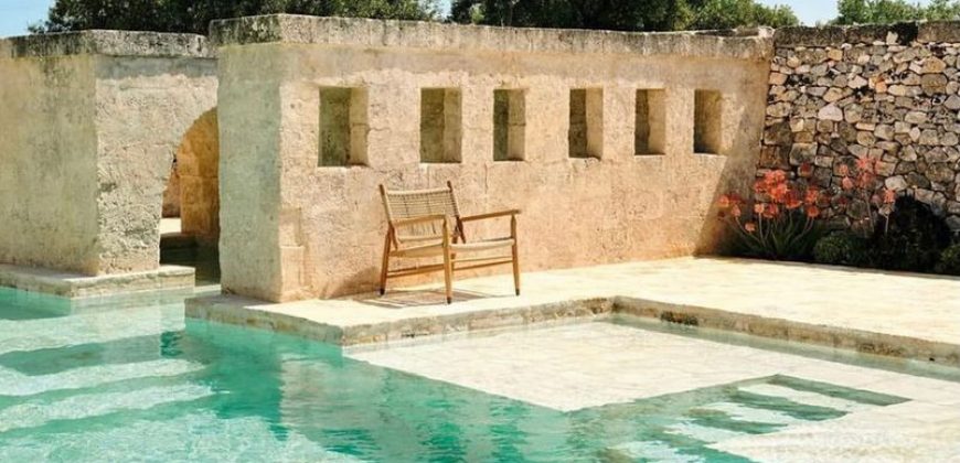 9 room exclusive farmhouse for sale in Ceglie Messapica, Italy