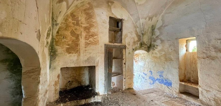9 room exclusive farmhouse for sale in Ceglie Messapica, Italy