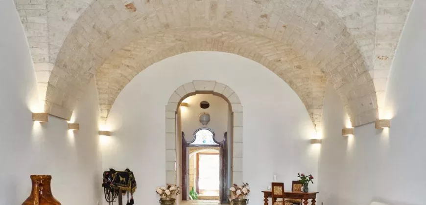 Palazzo for Sale, Ostuni