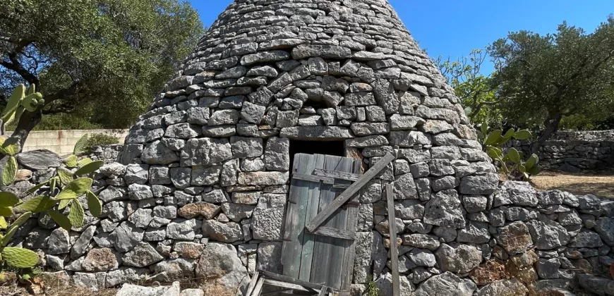 Villa Alda – Renovated Villa with Trulli in Cisternino