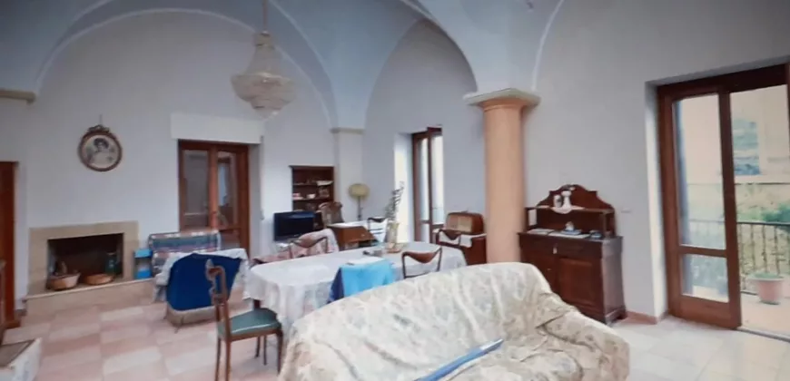 Elegant Historic Palace in Apulia