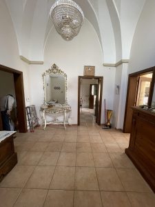 palazzo in the heart of san vito for sale