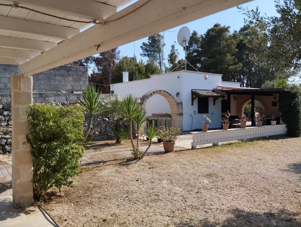 villa verde – two-unit villa for sale in san vito dei normanni